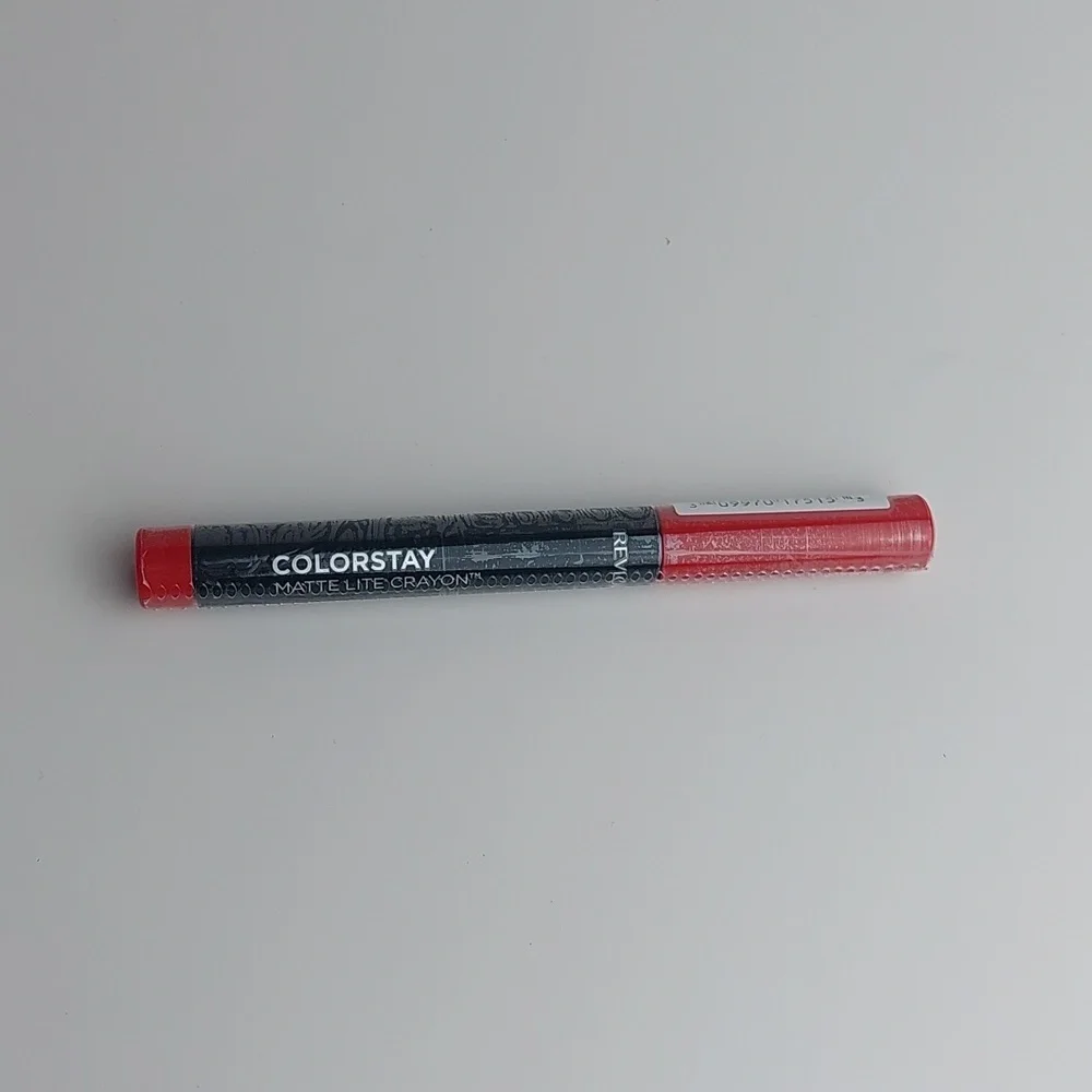 Revlon colorstay Matte‎ Leger Lite crayon you choose